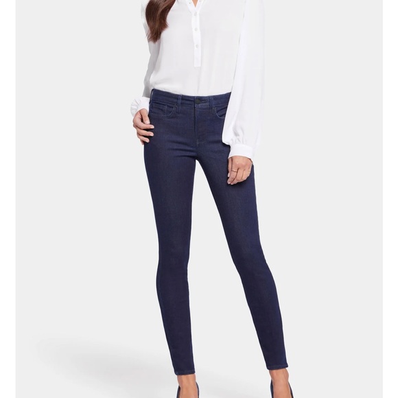 NYDJ Denim - Woman’s NYDJ dark wash skinny jeans stretchy